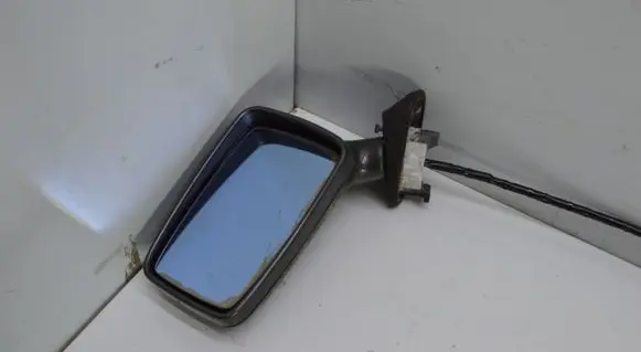 Audi 80 90 B3 Manual wing mirror E6007666