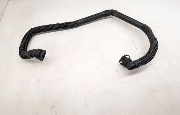 Audi Q7 4M Breather hose/pipe 4M0133817J