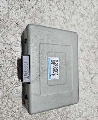 Mitsubishi Pajero Engine control unit/module MD354511 K8T72876