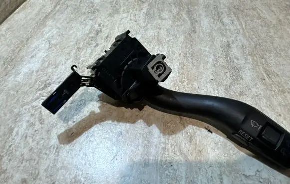 Audi A3 S3 8P Wiper control stalk 8P0953519A