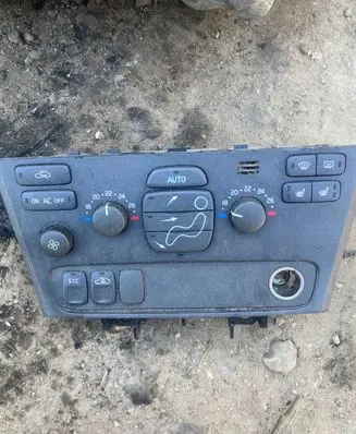 Volvo V70 Climate control unit