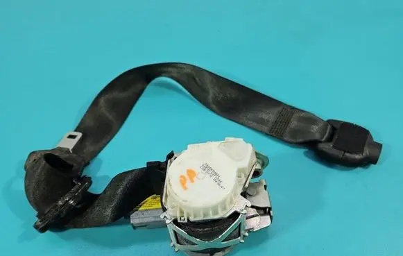 Alfa Romeo Giulietta Front seatbelt 01560994920 IMPRK1530732