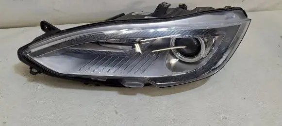 Tesla Model S Headlight/headlamp 6005910-00-B