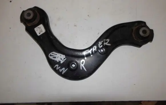 Honda Civic X Rear control arm 65566556