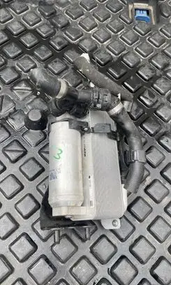 BMW X4M F98 Air conditioning (A/C) air dryer 8075560