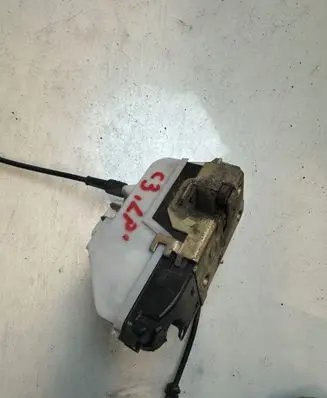 Citroen C3 Front door lock 3113