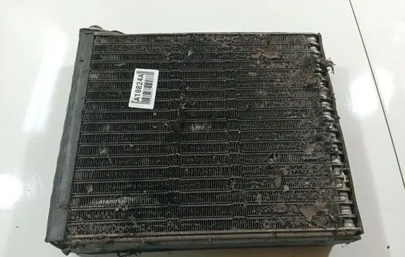 A/C cooling radiator (condenser)