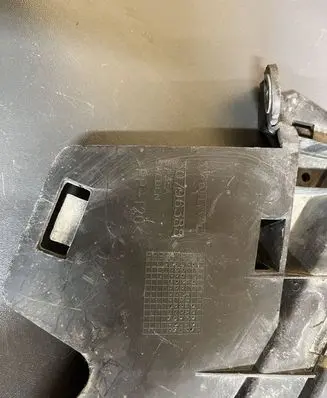 Volvo V70 Front bumper mounting bracket 30796388