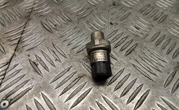 Audi A4 S4 B5 8D Air conditioning (A/C) pressure sensor 8d0959482b