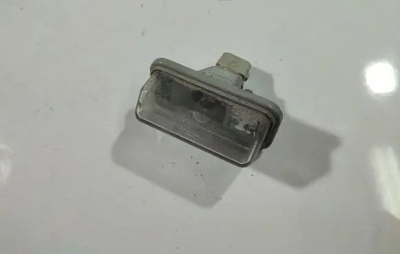 Toyota Avensis T250 Number plate light 