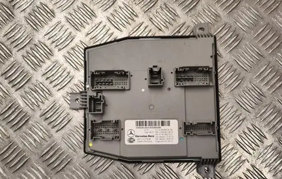Mercedes-Benz C W205 Comfort/convenience module A2059008139