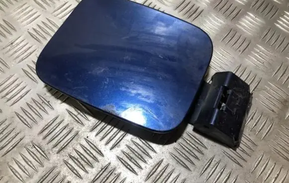 KIA Carens I Fuel tank cap