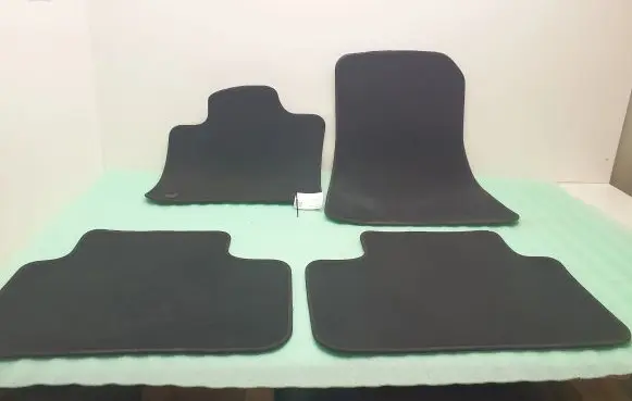 Volvo XC40 Car floor mat set 32288616 32288613 32288615