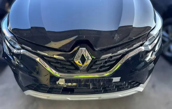 Renault Captur II Front piece kit 