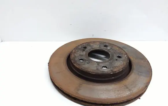 Honda CR-V Front brake disc