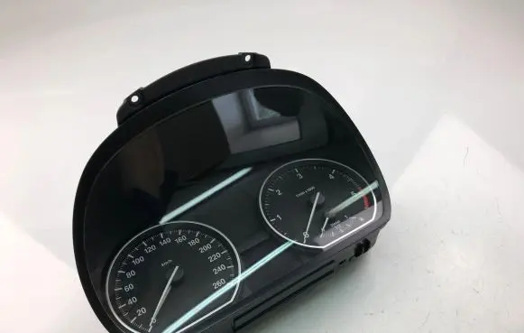 BMW 1 E81 E87 Speedometer (instrument cluster) 9166823