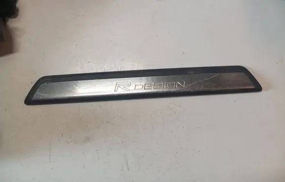 Volvo V40 Front sill trim cover 31440446