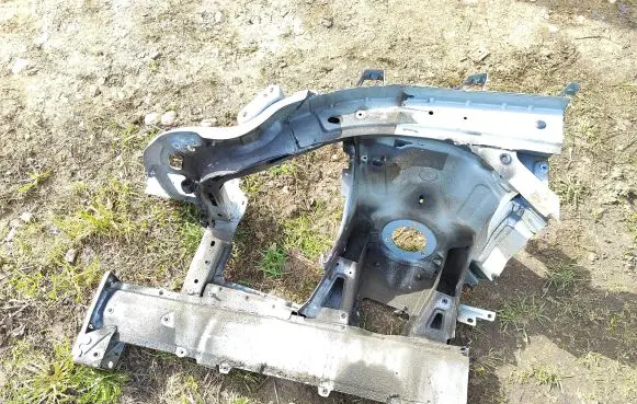 Volkswagen Touareg II Front side member 