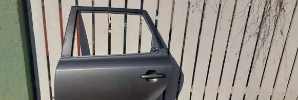 KIA Ceed Rear door