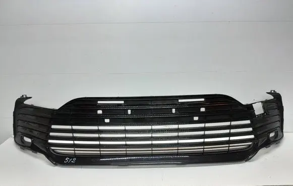 Toyota Camry VIII XV70 Front bumper lower grill 5310233350