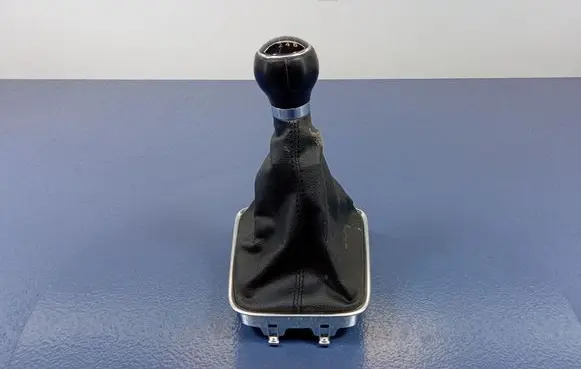 Volkswagen Golf V Gear shift rod 