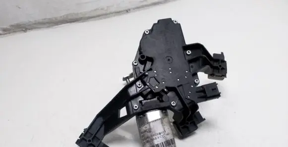 Peugeot 207 Rear window wiper motor 9652418780 0390201813 5102120