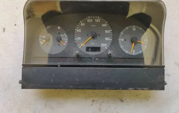 Volkswagen II LT Speedometer (instrument cluster) 2D0919850F 110008848019