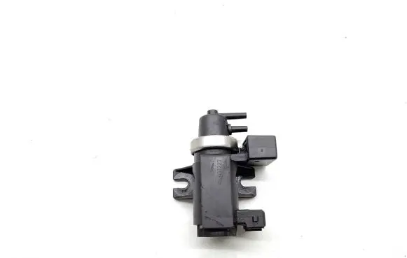 BMW 1 E81 E87 Turbo solenoid valve 72275600 722756 2247906