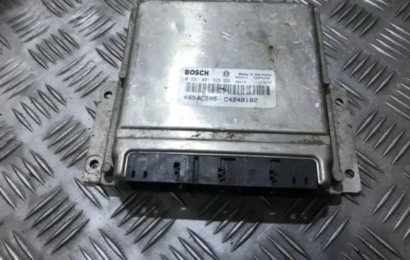 Fiat Bravo - Brava Engine control unit/module 0281001928 46546205