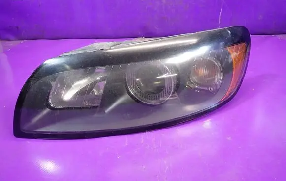 Volvo C30 Headlight/headlamp 