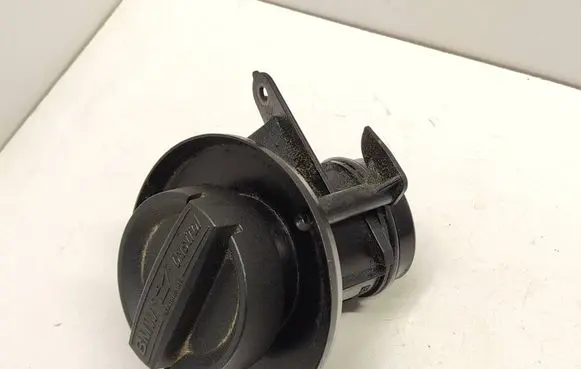 BMW 5 F10 F11 Oil filler cap 7808452