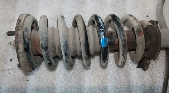 KIA Sorento Front shock absorber/damper