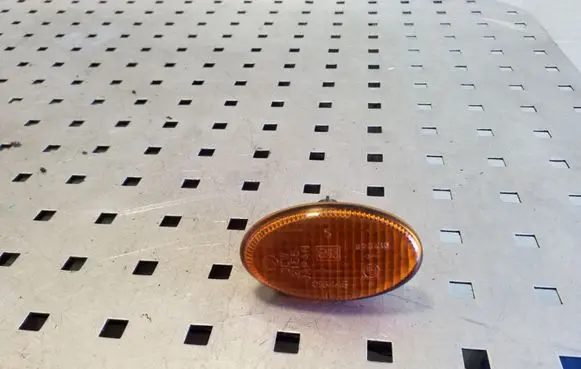 Subaru Outback Front fender indicator light 015445