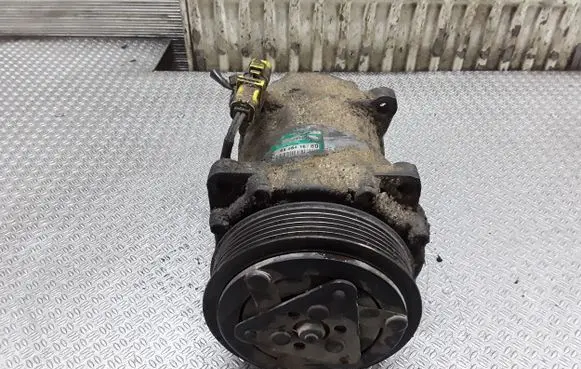 Peugeot 807 Air conditioning (A/C) compressor (pump) 9646416780