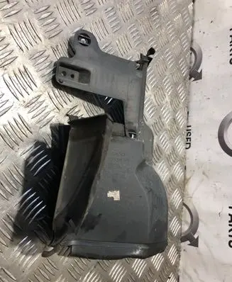 Intercooler air guide/duct channel