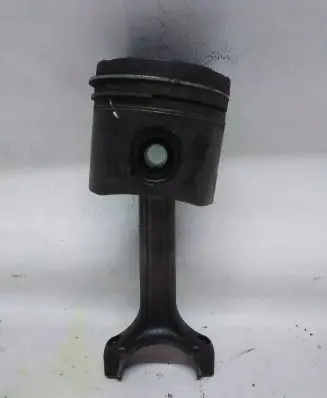 Opel Corsa D Piston with connecting rod