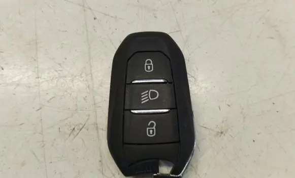 Peugeot 2008 II Ignition key/card 9836956180