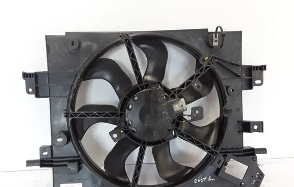 Dacia Duster II Radiator cooling fan shroud 214811626R