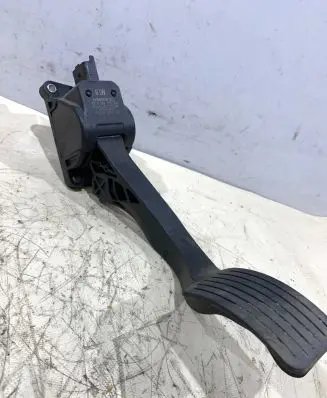 Citroen C4 I Picasso Accelerator throttle pedal 0280755044 9654725380