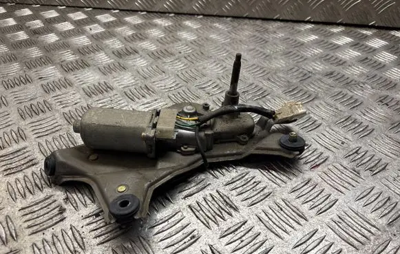 Toyota Prius (NHW20) Rear window wiper motor 8513047010