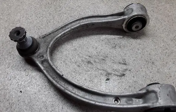 Mercedes-Benz C W205 Front lower control arm/wishbone