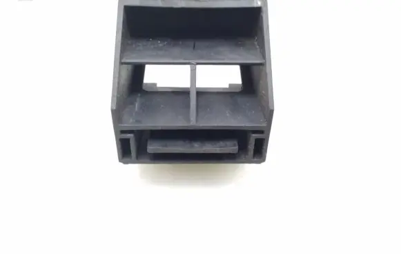 BMW 5 E60 E61 Radiator mount bracket 7542517