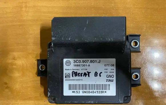 Volkswagen PASSAT B6 Hand brake control module 3C0907801J 16887301A