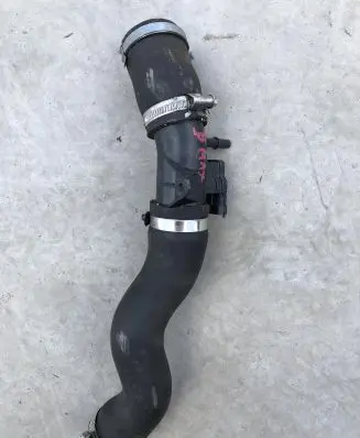 Ford B-MAX Intercooler hose/pipe C1B1-6F075-AE