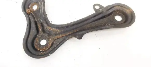 Toyota Auris 150 Engine mounting bracket