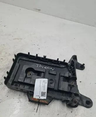 Volkswagen Touran I Battery tray 1K0915333