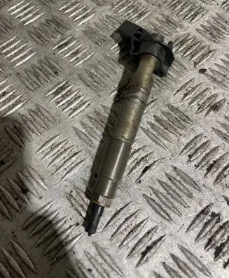 Mercedes-Benz CLS C219 Fuel injector A6420700587 0445115 050928