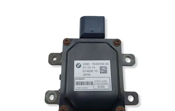 BMW i8 Oil pressure relay 7649709 22381010390 67460810