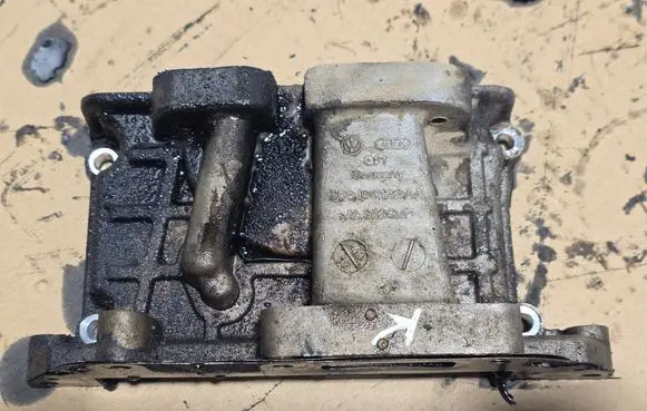 Volkswagen Amarok Rocker cam cover 059109122AA
