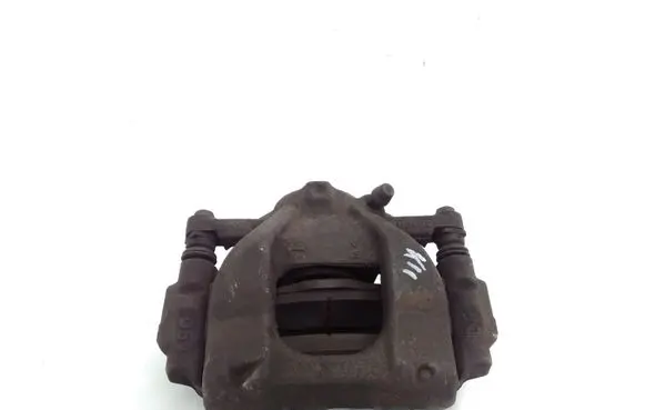 Toyota Avensis T270 Front brake caliper